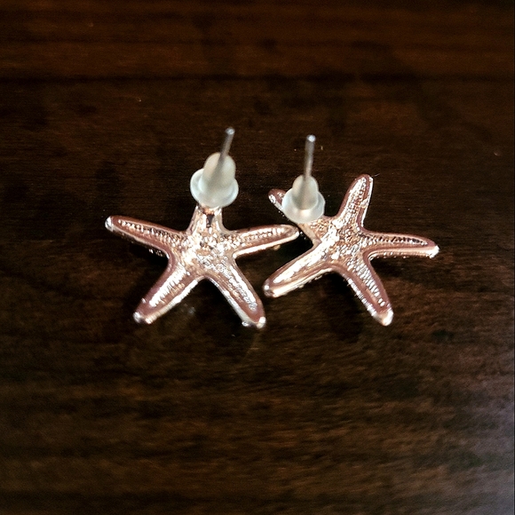 💕 FREE ADD-ON | Starfish Earrings - Picture 3 of 4